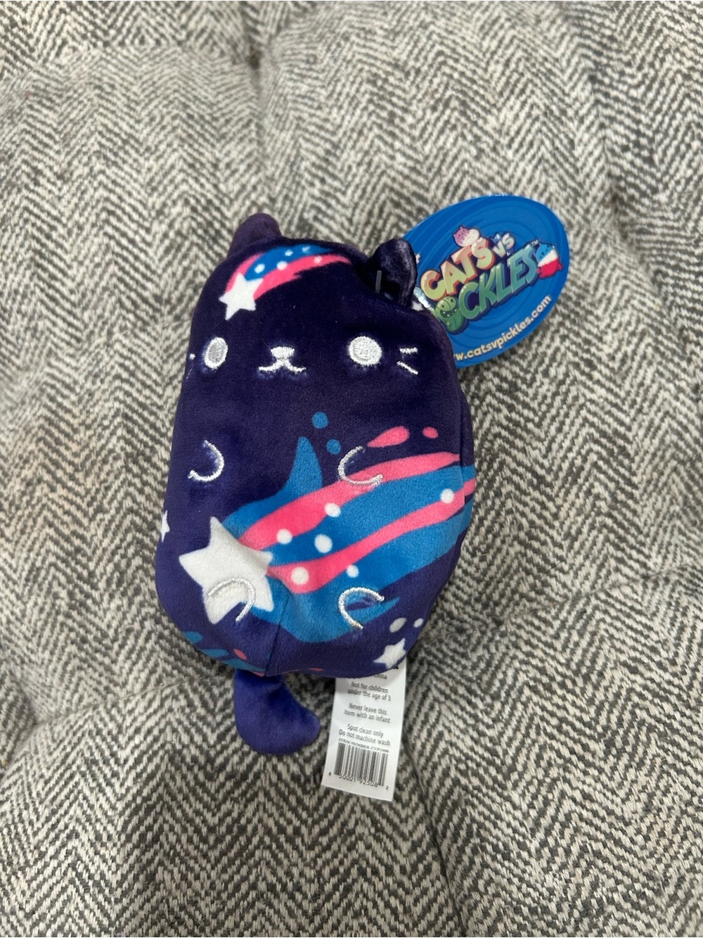 Cats vs Pickles “Cosmos”- NWT